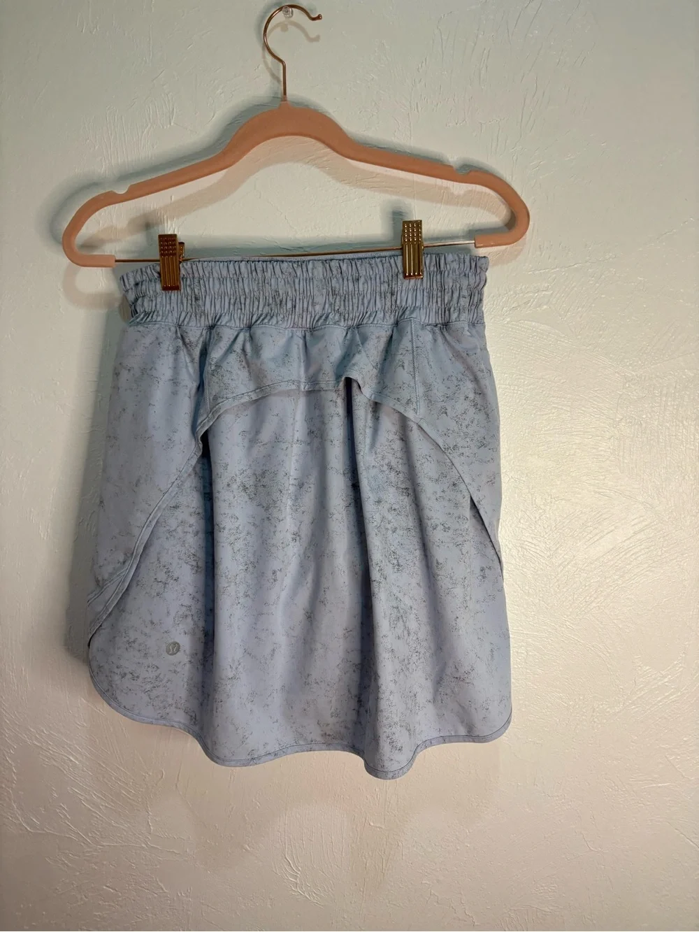 Lululemon Hotty Hot High-Rise Skirt Gravel Dust Pastel Blue Multi / Pastel Blue